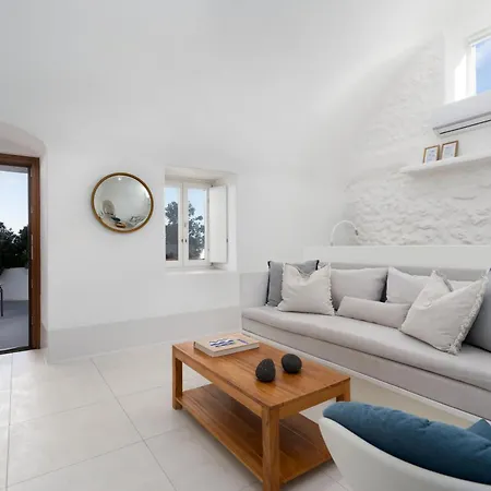 Feriehus Kalyva Cycladic House - Santorini